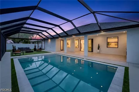 610 NW 2nd Pl, Cape Coral, FL 33993