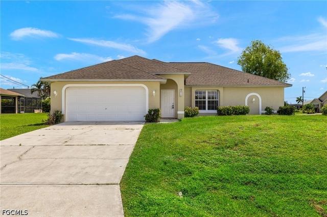 3919 SW 14th Ave, Cape Coral, FL 33914