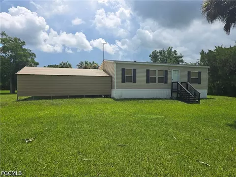 1163 Saddle Ln, Moore Haven, FL 33471 photo 1
