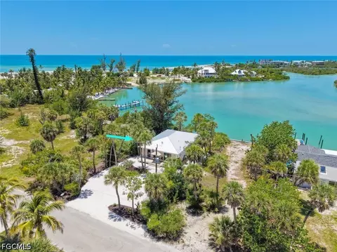 2539 Coconut Dr, Sanibel, FL 33957