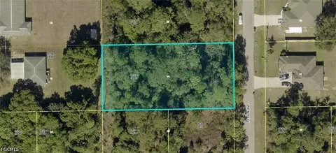 903 Edison Ave, Lehigh Acres, FL 33972