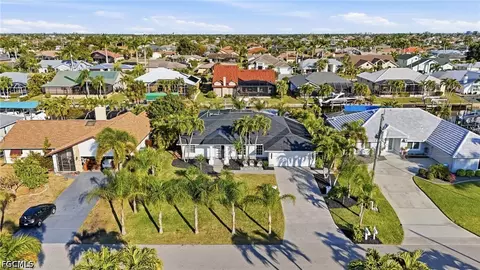 5227 SW 11th Pl, Cape Coral, FL 33914