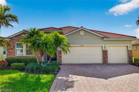 3000 Sunset Pointe Cir, Cape Coral, FL 33914
