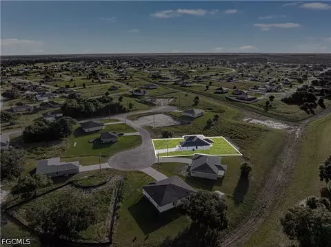 View/Area - 1055 Pluto Ct, Labelle, FL 33935 photo 3 of 8
