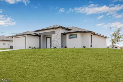 1055 Pluto Ct, Labelle, FL 33935 photo 5