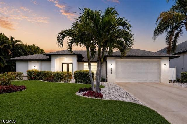 2207 SW 52nd St, Cape Coral, FL 33914