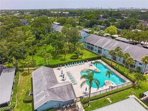 109 Wading Bird Cir #206, Naples, FL 34110