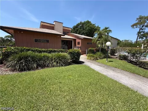 5713 Foxlake Dr, North Fort Myers, FL 33917