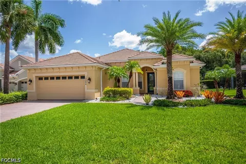 3296 Hampton Blvd, Alva, FL 33920