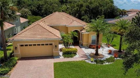 Exterior - 3296 Hampton Blvd, Alva, FL 33920 photo 2 of 8