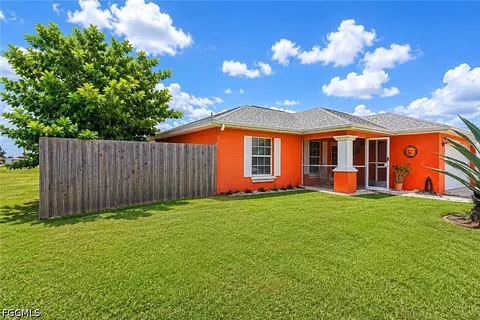 507 Diplomat Pkwy E, Cape Coral, FL 33909