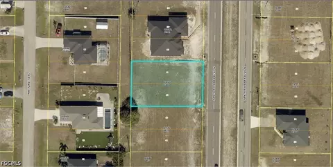 1418 Santa Barbara Blvd N, Cape Coral, FL 33993
