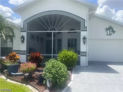 3474 Clubview Dr, North Fort Myers, FL 33917