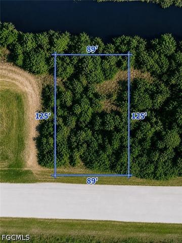 Newman Dr, North Port, FL 34288