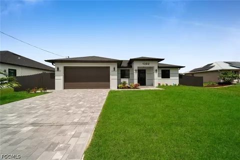 1302 NE Juanita Pl, Cape Coral, FL 33909