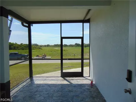 9020 E Castle Cir, Labelle, FL 33935 photo 3