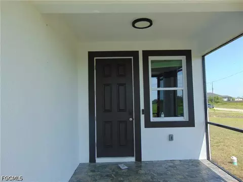 9020 E Castle Cir, Labelle, FL 33935 photo 2