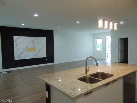 9020 E Castle Cir, Labelle, FL 33935 photo 7