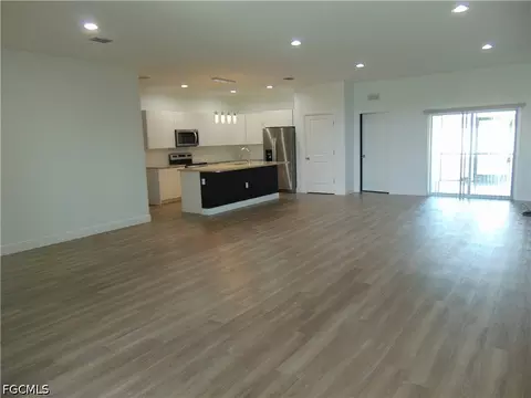 9020 E Castle Cir, Labelle, FL 33935 photo 5