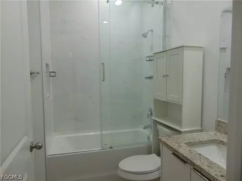 9020 E Castle Cir, Labelle, FL 33935 photo 17