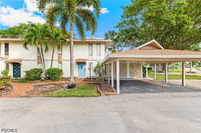 4277 Island Cir #1, Fort Myers, FL 33919