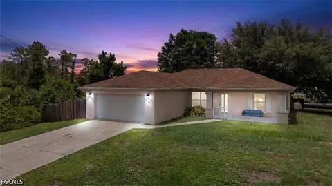 104 W 11th St, Lehigh Acres, FL 33972