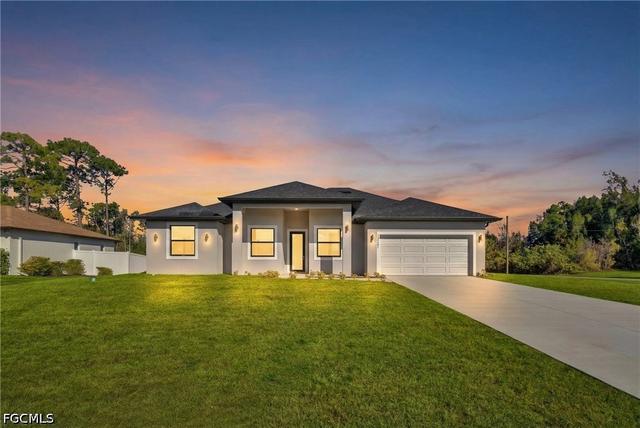 14261 Chancellor St, Fort Myers, FL 33905