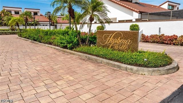 5501 Harbour Castle Dr, Fort Myers, FL 33907