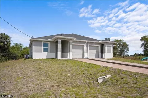 1147 Harvest Ave, Lehigh Acres, FL 33974