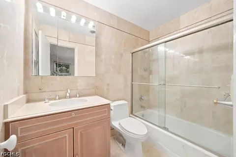 Bath - 154 Redwing Rd, Tavernier, FL 33070 photo 2 of 5