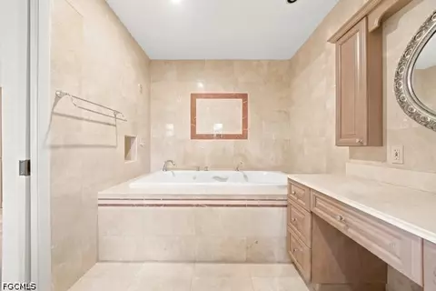 Bath - 154 Redwing Rd, Tavernier, FL 33070 photo 5 of 5