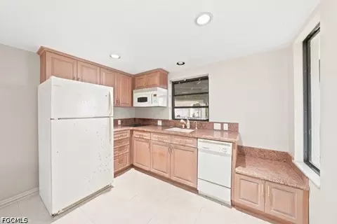Kitchen - 154 Redwing Rd, Tavernier, FL 33070 photo 1 of 1