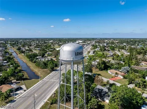 1413 Abbott Ave, Lehigh Acres, FL 33972 photo 4