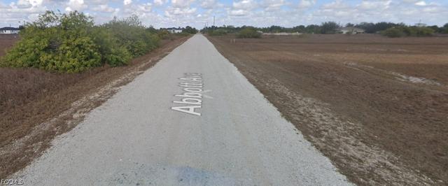 1413 Abbott Ave, Lehigh Acres, FL 33972