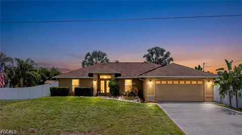 1007 Chaplin Ave, Lehigh Acres, FL 33971