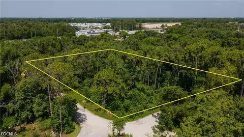 20190 Trailside Dr, Estero, FL 33928 photo 9