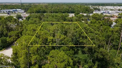 20190 Trailside Dr, Estero, FL 33928 photo 10