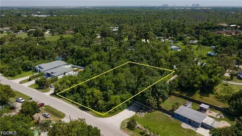 20190 Trailside Dr, Estero, FL 33928 photo 5