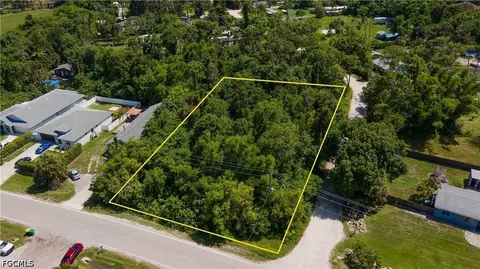 20190 Trailside Dr, Estero, FL 33928 photo 6