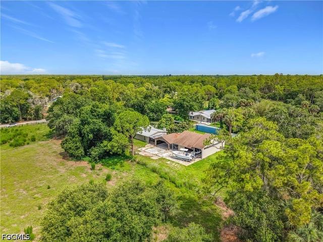 19330 Meredith Rd, North Fort Myers, FL 33917