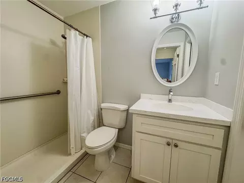 Bath - 75 Hardee St, Labelle, FL 33935 photo 2 of 2