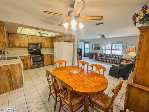 Dining - 75 Hardee St, Labelle, FL 33935 photo 1 of 2