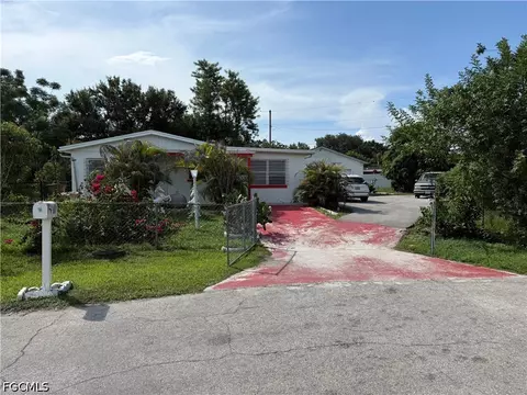 35 Andora St, Lehigh Acres, FL 33936
