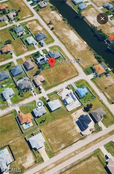 923 NW 7th Pl, Cape Coral, FL 33993