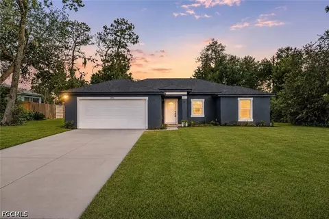 1090 Parnell Ct, Deltona, FL 32738