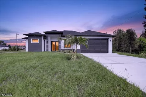 2701 28th St SW, Lehigh Acres, FL 33976