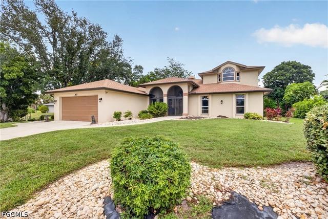 6090 Anchorline Ct, North Fort Myers, FL 33917