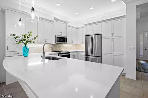 11536 Foxbriar Ln, Fort Myers, FL 33913