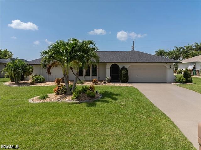 818 El Dorado Pkwy W, Cape Coral, FL 33914