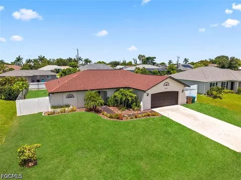 2214 SW 13th Ave, Cape Coral, FL 33991